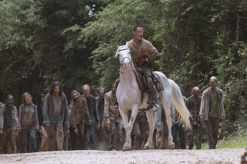 Zombie hordes care not for Rick’s owie.